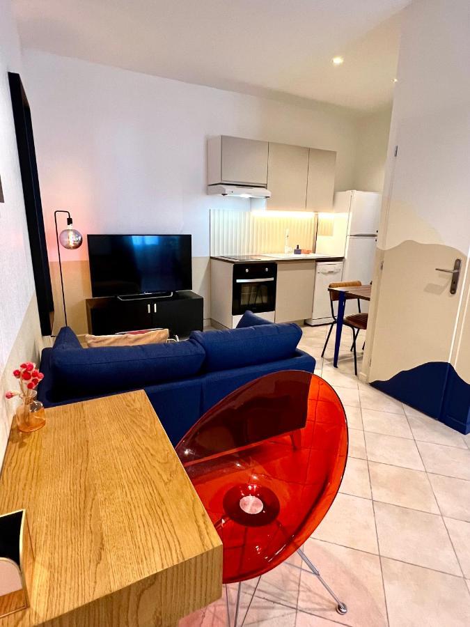 Roma Reva: Design Et Home Cinema Nimes Exterior foto