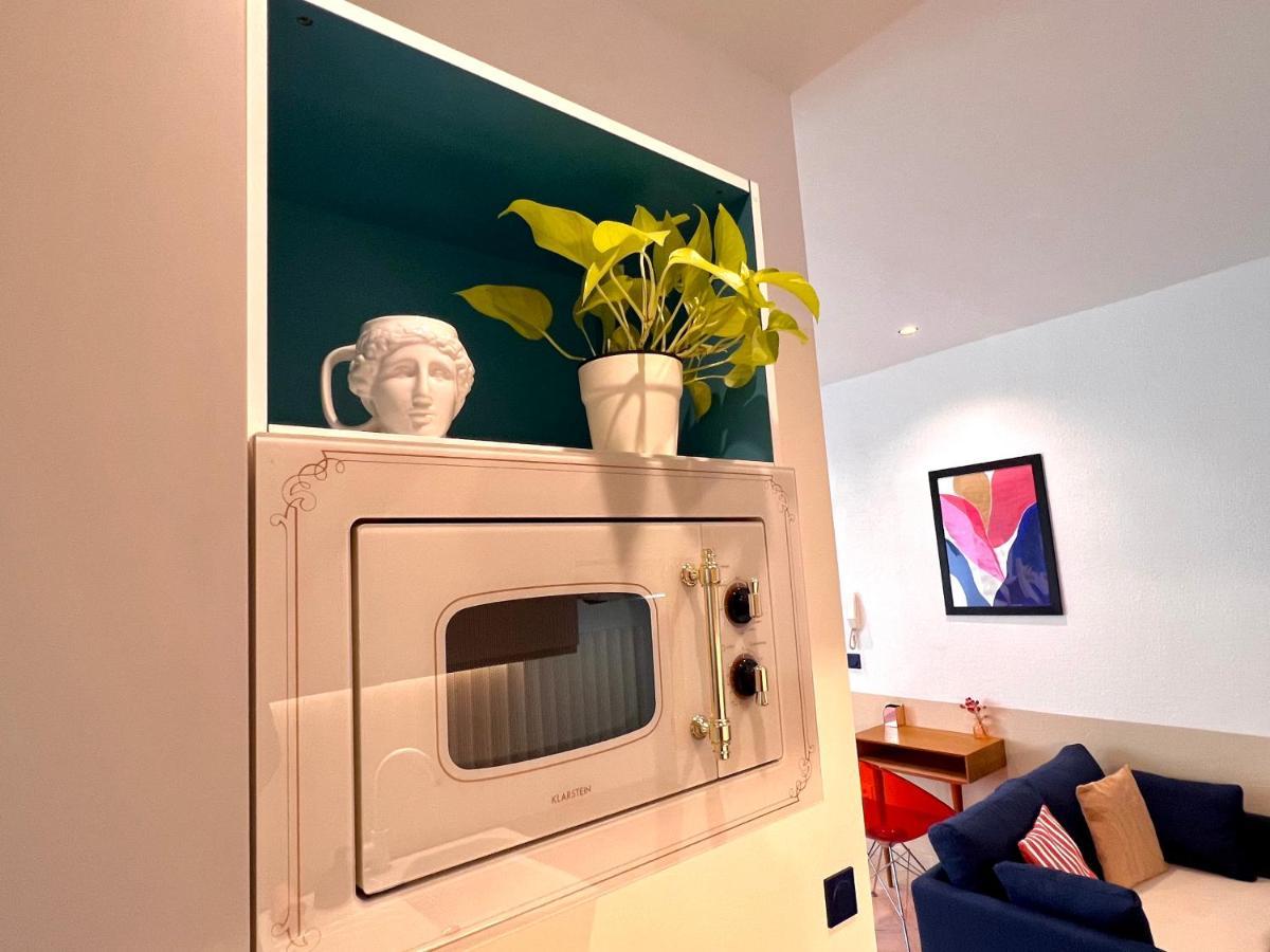 Roma Reva: Design Et Home Cinema Nimes Exterior foto