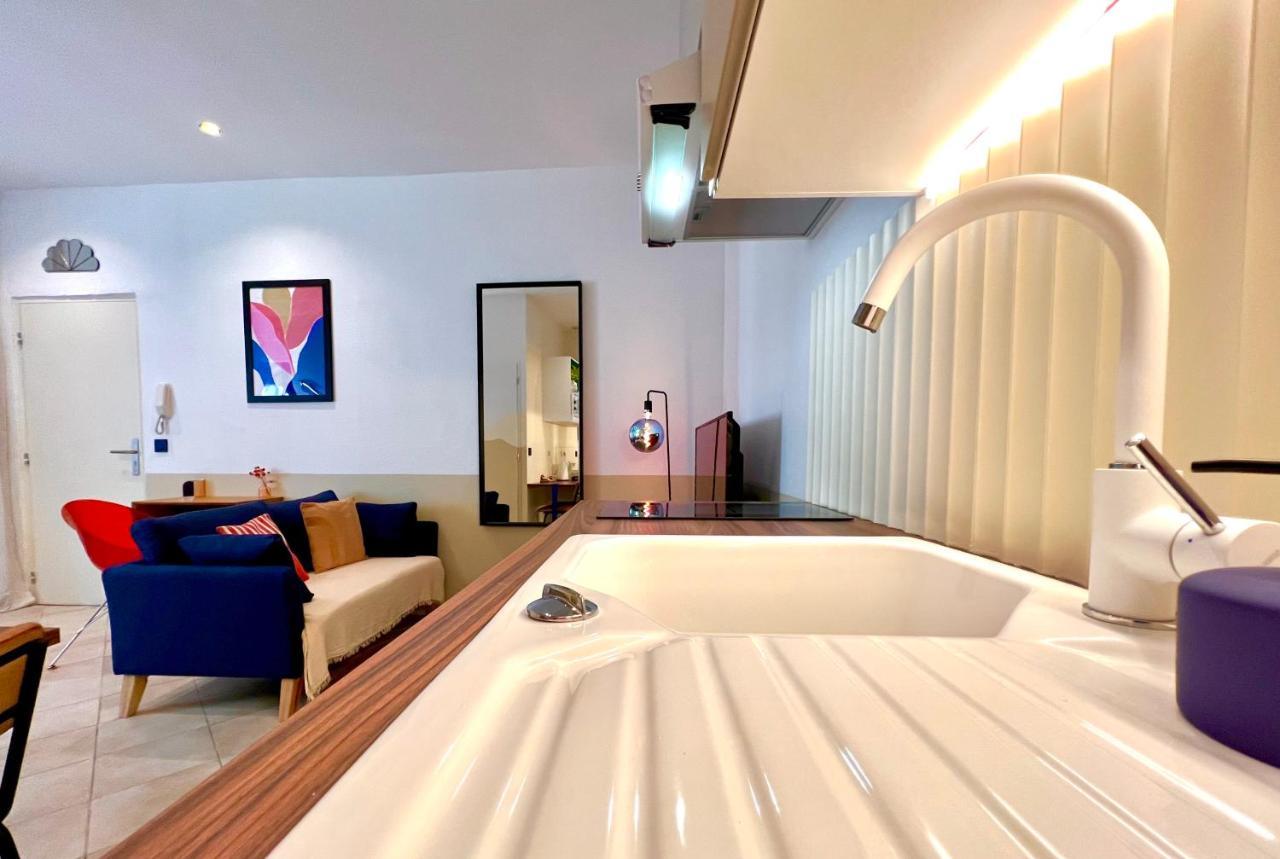 Roma Reva: Design Et Home Cinema Nimes Exterior foto